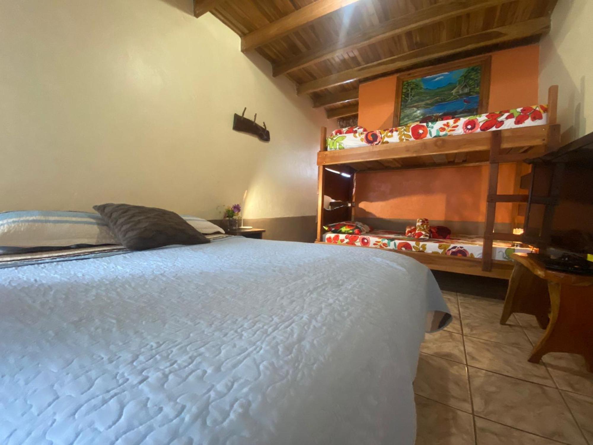 Hostel La Suerte Monteverde Ngoại thất bức ảnh