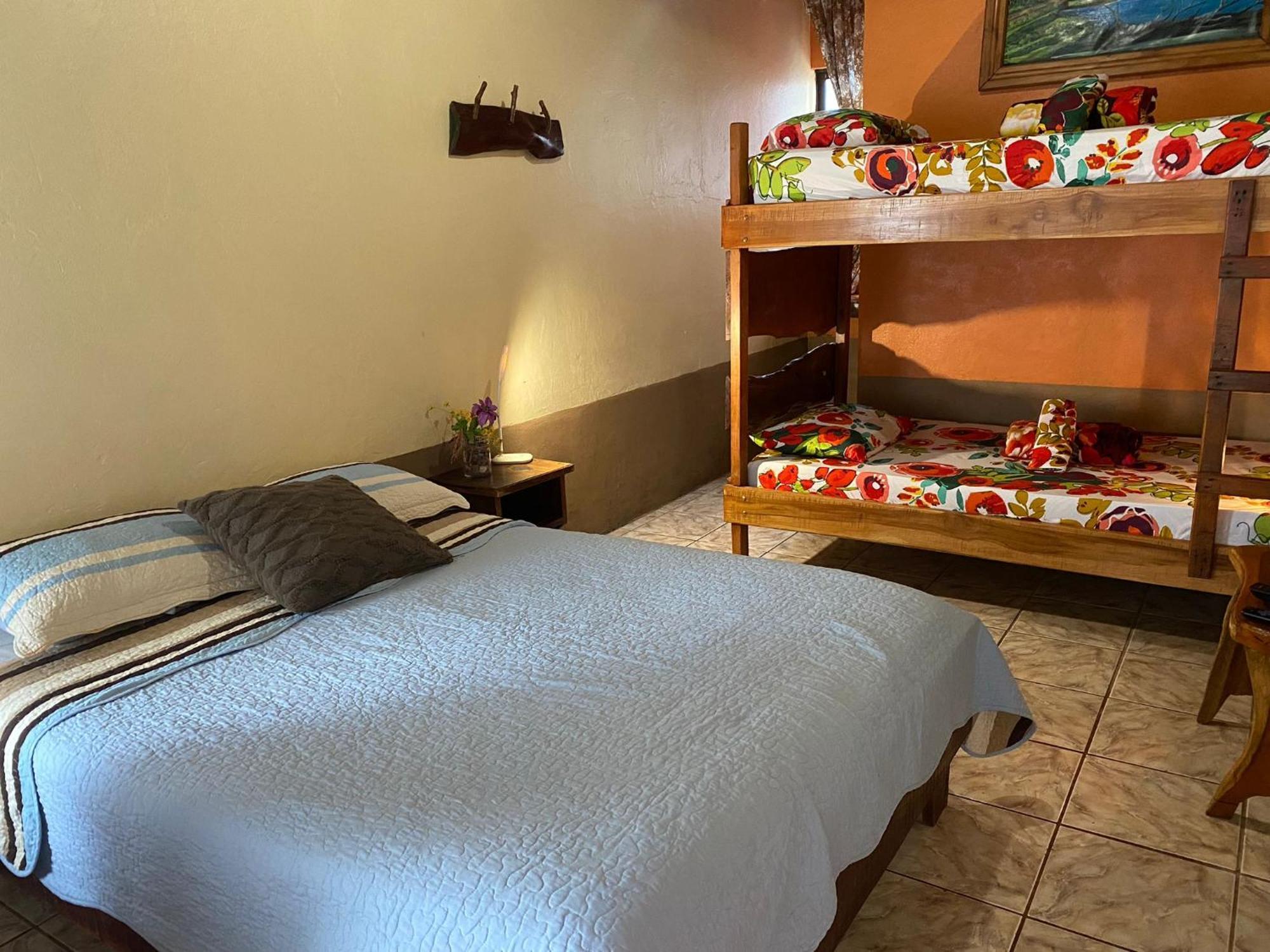 Hostel La Suerte Monteverde Ngoại thất bức ảnh