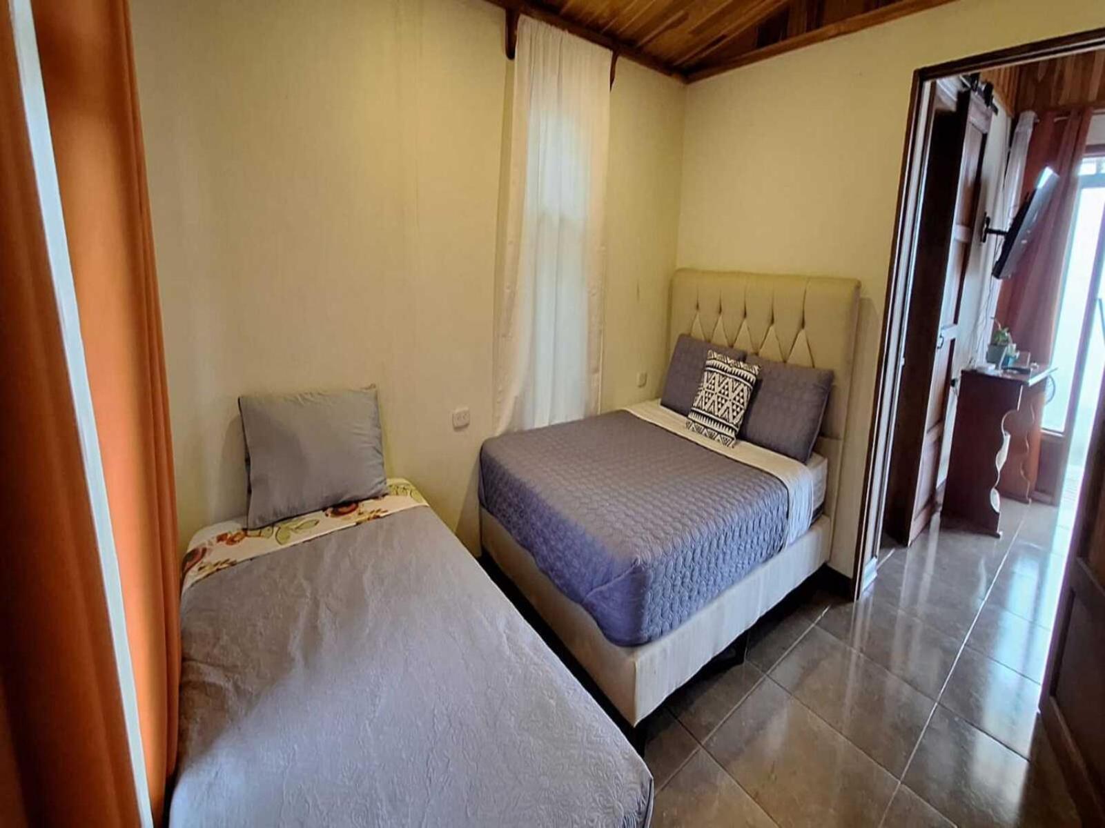 Hostel La Suerte Monteverde Ngoại thất bức ảnh